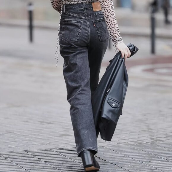 NWT Levi's Ribcage Jeans Plus Size 32 x 32 - Picture 7 of 13